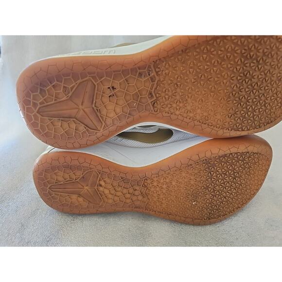 52425-107 Nike Kobe A.D. White/Metallic Gold Big Stage Size 9 - Picture 14 of 16